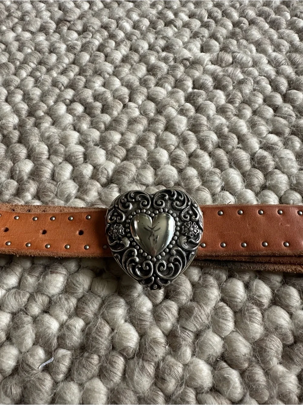 Vintage Guess Tan Leather Belt with Ornate Silver Heart Buckle
